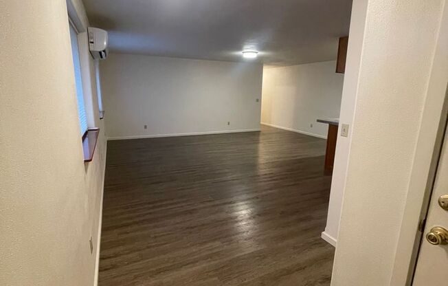 3 beds, 2 baths, $1,995, Unit 893