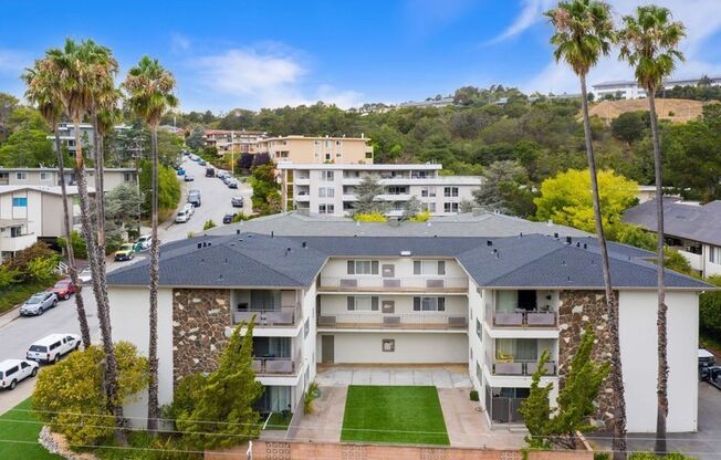 1300 Palos Verdes Dr.