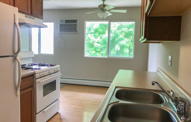 Experience Cozy Living in Our One-Bedroom Condo in New Hope for $1299!