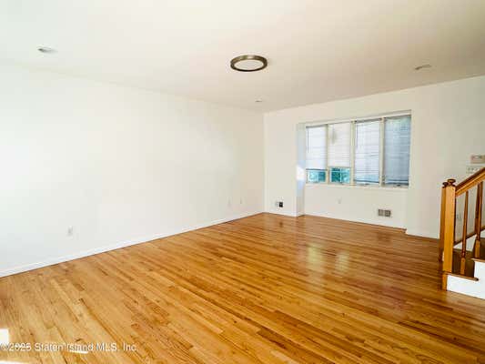 277 RIEDEL AVE