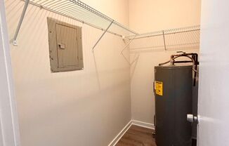 Studio, 1 bath, 308 sqft, $1,195, Unit 104