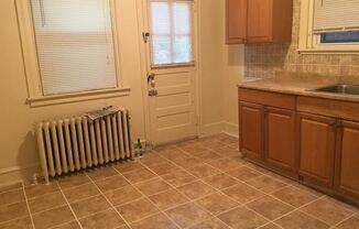 2 beds, 1 bath, $1,150, Unit 1