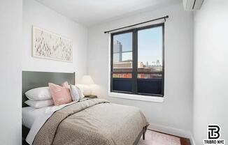 3 beds, 1 bath, $4,999, Unit 1F