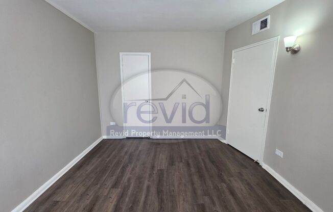 2 beds, 1 bath, 752 sqft, $995, Unit 1301-5