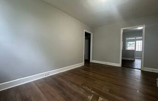 2 beds, 1 bath, $1,300, Unit Unit D