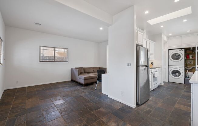 824-832 Torrance Blvd, 301 S Lucia Ave