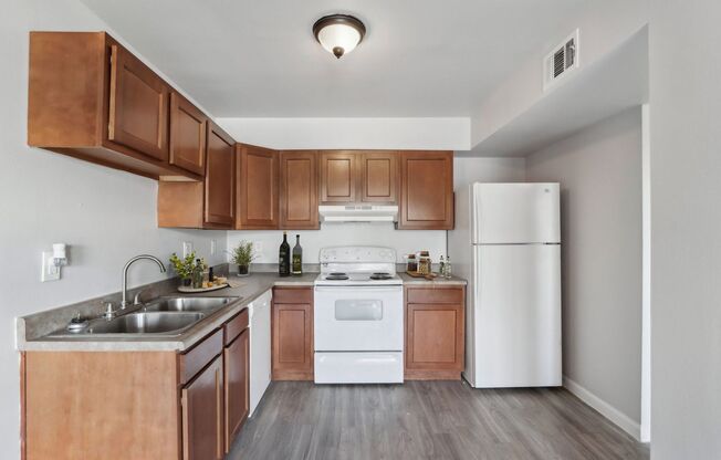 2 beds, 1 bath, 730 sqft, $1,149, Unit 1C