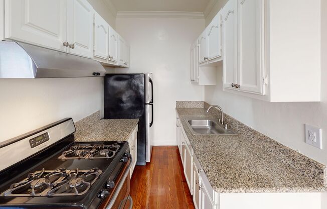 Studio, 1 bath, 450 sqft, $1,425, Unit 501
