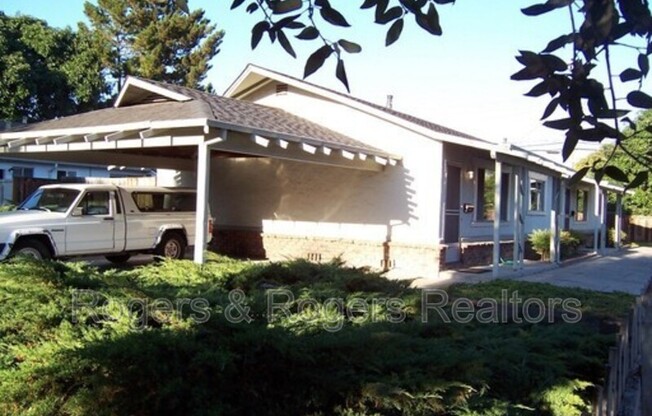 672 SAN LUISITO WAY