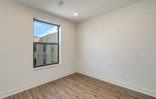 1 bed, 1 bath, $1,252, Unit 1050 N 4th St. Apt. 408
