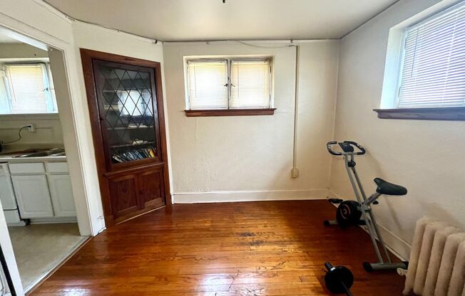 1428 E Capitol Drive