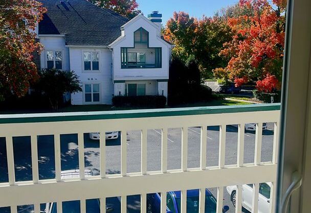 1 bed, 1 bath, 779 sqft, $1,600, Unit 902 #2D