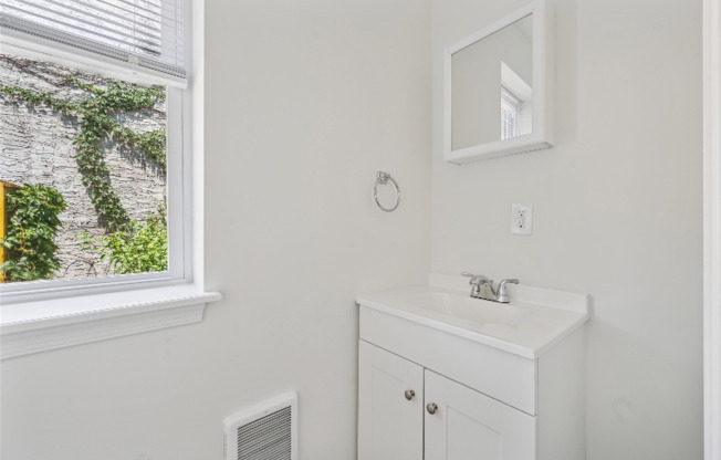 230 N 61 ST