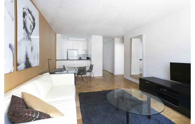 1 bed, 1 bath, $4,495, Unit 10E
