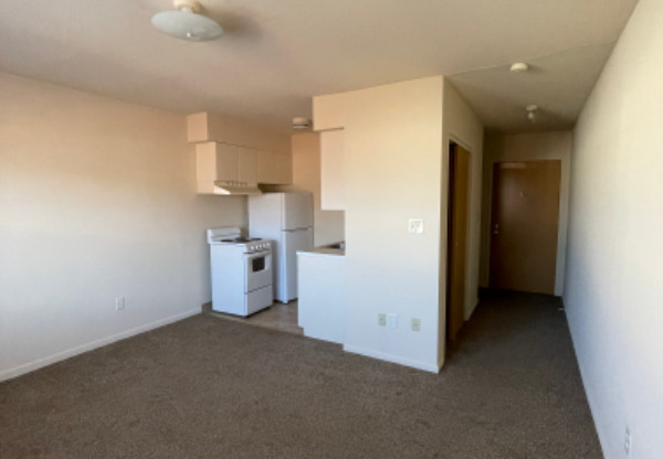 1340 King Ave 305