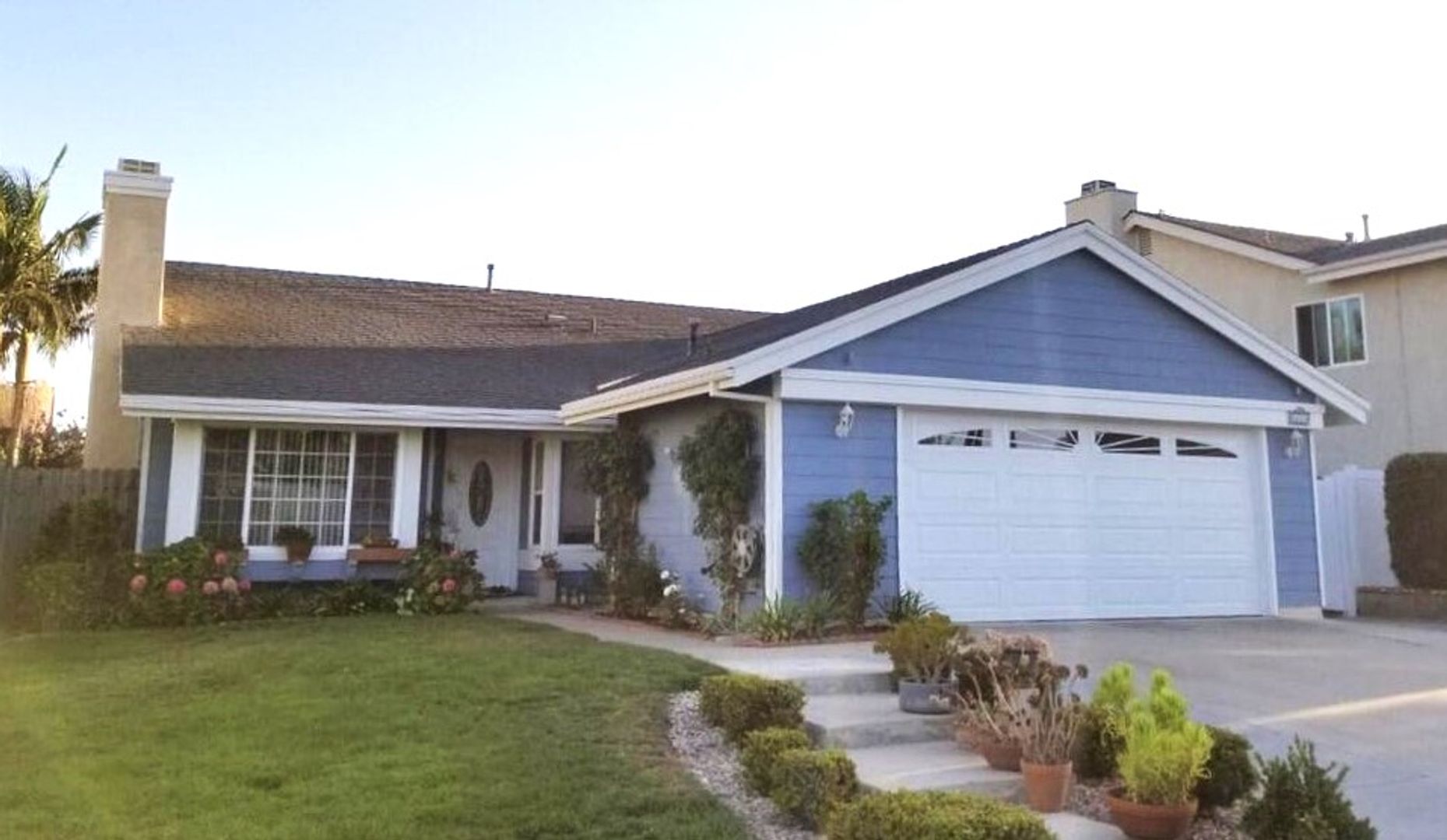4BED/2BATH Single-Story Home in Camarillo (Mission Oaks)