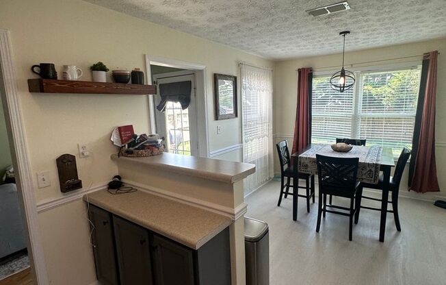 3 beds, 2 baths, $2,150