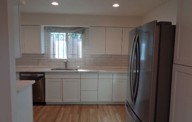 #1044-AZ Abode Phoenix, LLC