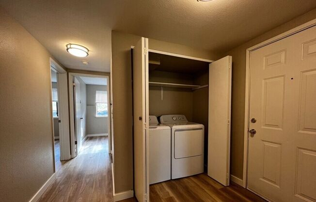 2 beds, 1.5 baths, 933 sqft, $1,865, Unit A01