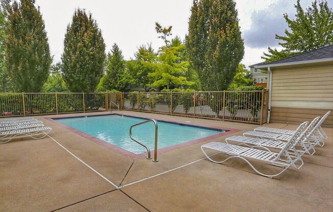 3 beds, 2 baths, 1,086 sqft, $2,150, Unit F-044