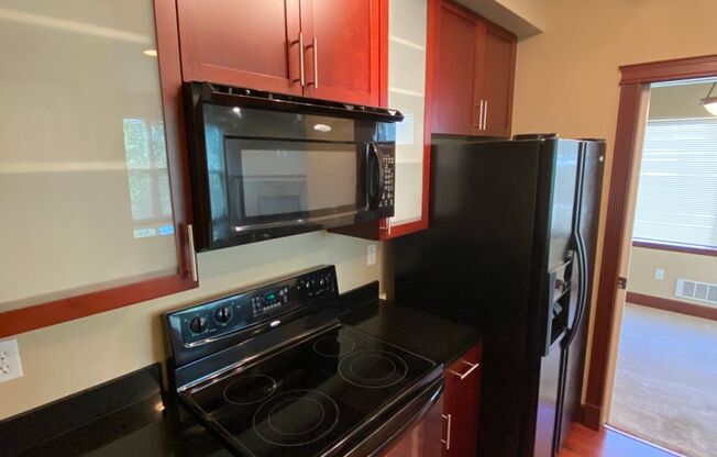 259 W. Bakerview Rd #303