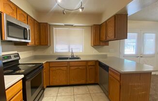 3 beds, 2 baths, $2,600