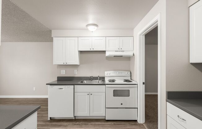 The Rim Crest Apartments