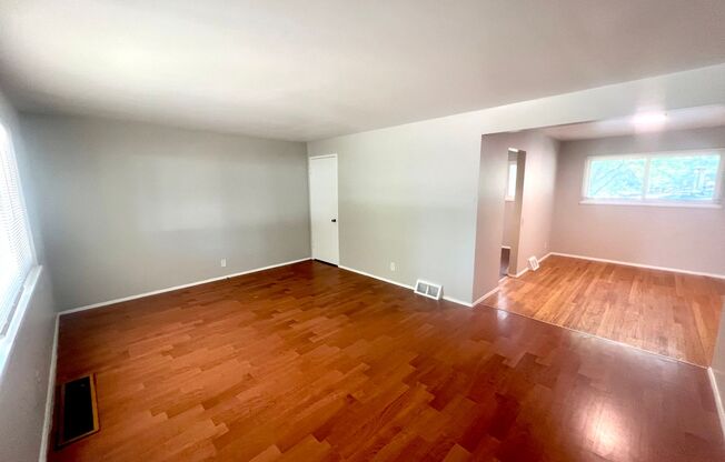 3 beds, 1 bath, $1,295