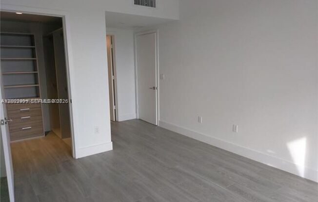 1010 SW 2nd Ave # 1901 (A12002299)