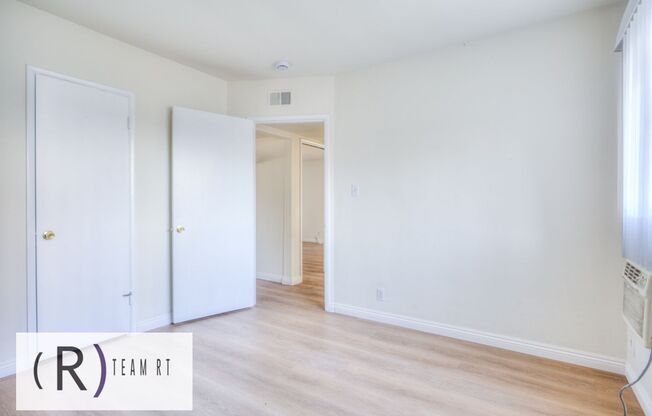 2 beds, 1 bath, $2,400, Unit B