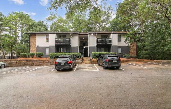 Riverwood Apartments in Roswell, GA Apartment Exterior