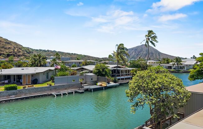Video! Waterfront Townhouse w/Boat Dock!