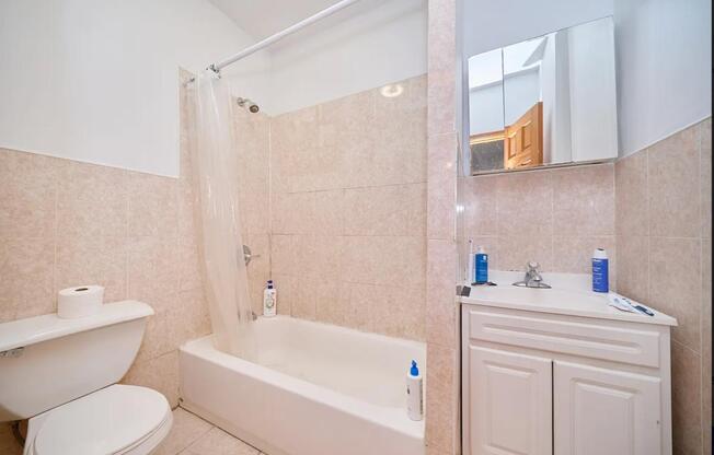 Studio, 1 bath, $2,950, Unit 1A