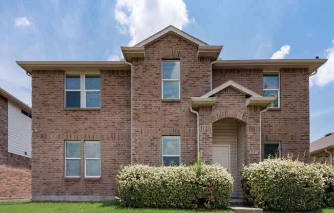 Spacious 5 bedroom home!  Mesquite ISD