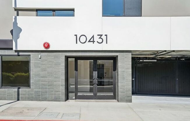 10431 SM — Modern Luxury Living in Century City