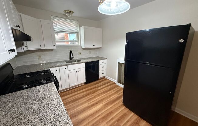 325 N Neville