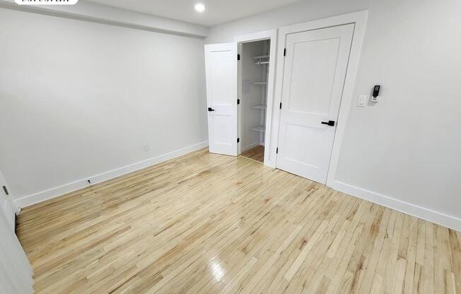 1 bed, 1 bath, $3,500, Unit 1