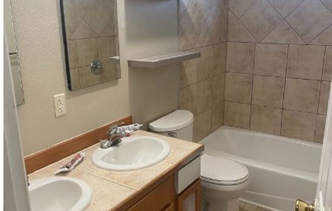 2 beds, 1 bath, $1,785