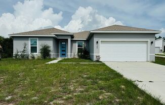 BEAUTIFUL Home  4 Bedroom, 2 Bathroom in Poinciana!!