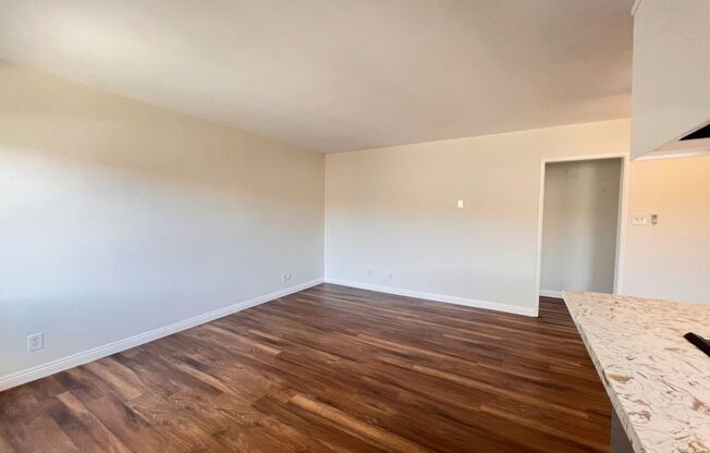 1 bed, 1 bath, 530 sqft, $1,975, Unit 12