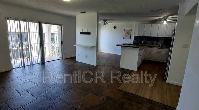 2625 FLORIDA 590