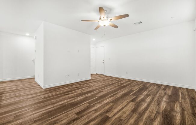 Gated 4 bedroom townhome in the Northwest