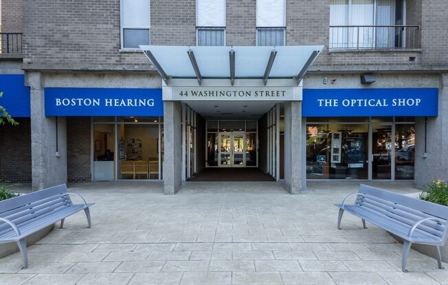 1 bed, 1 bath, 655 sqft, $2,600, Unit 703