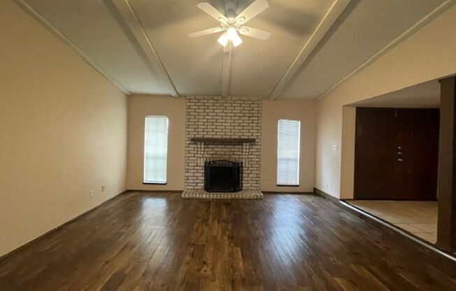 3404 Livingston Lane