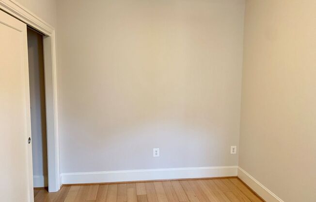 1 bed, 1 bath, $2,500, Unit 322