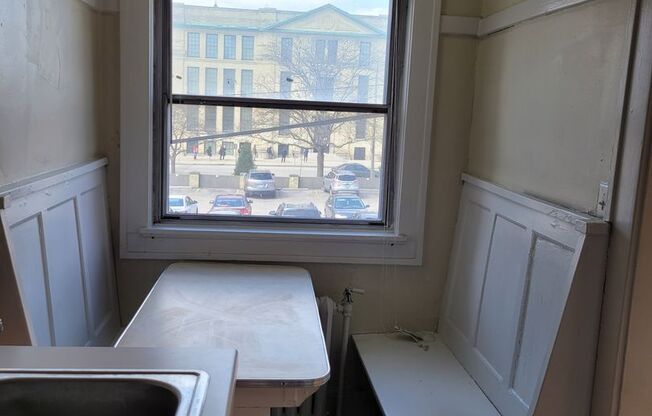 Studio, 1 bath, $895, Unit 19