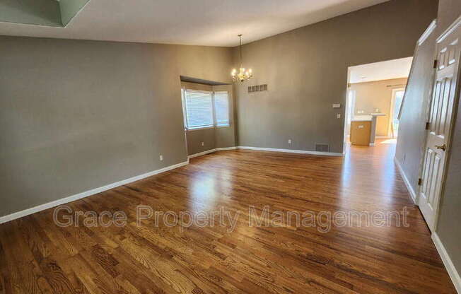 553 ARBOR DR