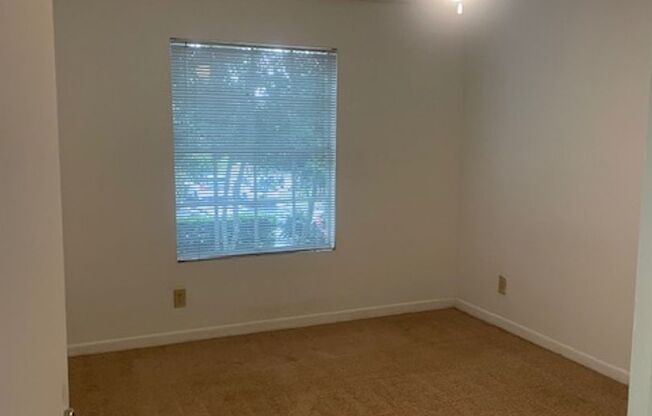 1 bed, 1 bath, 754 sqft, $1,350, Unit 1424