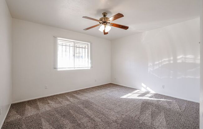 3 beds, 1 bath, $1,550