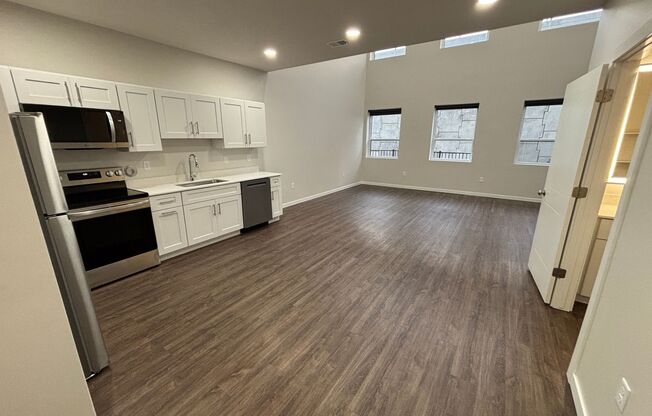 1 bed, 1.5 baths, 941 sqft, $1,695, Unit 224 - L1085 LOFT